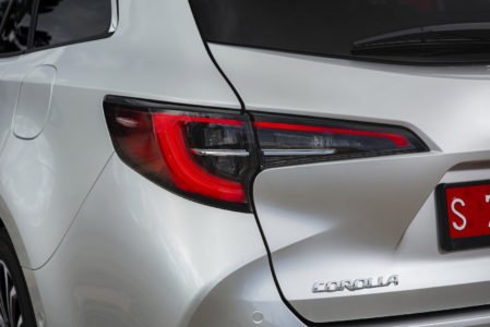 Voordelig de Toyota Corolla Hybrid leasen - LeaseRoute12