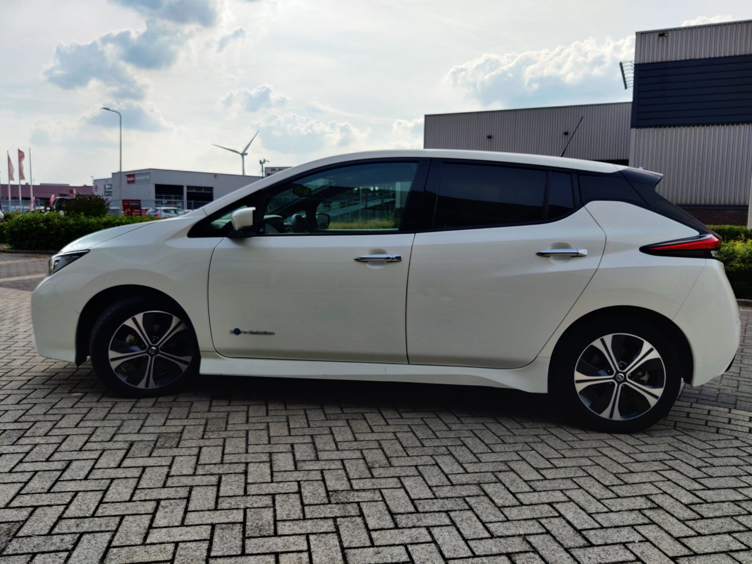 Nissan Leaf 40kWh TEKNA 5d. (4% bijtelling + korte looptijd!)