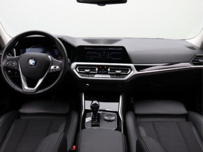 Occasion Lease BMW 320i Touring (1)
