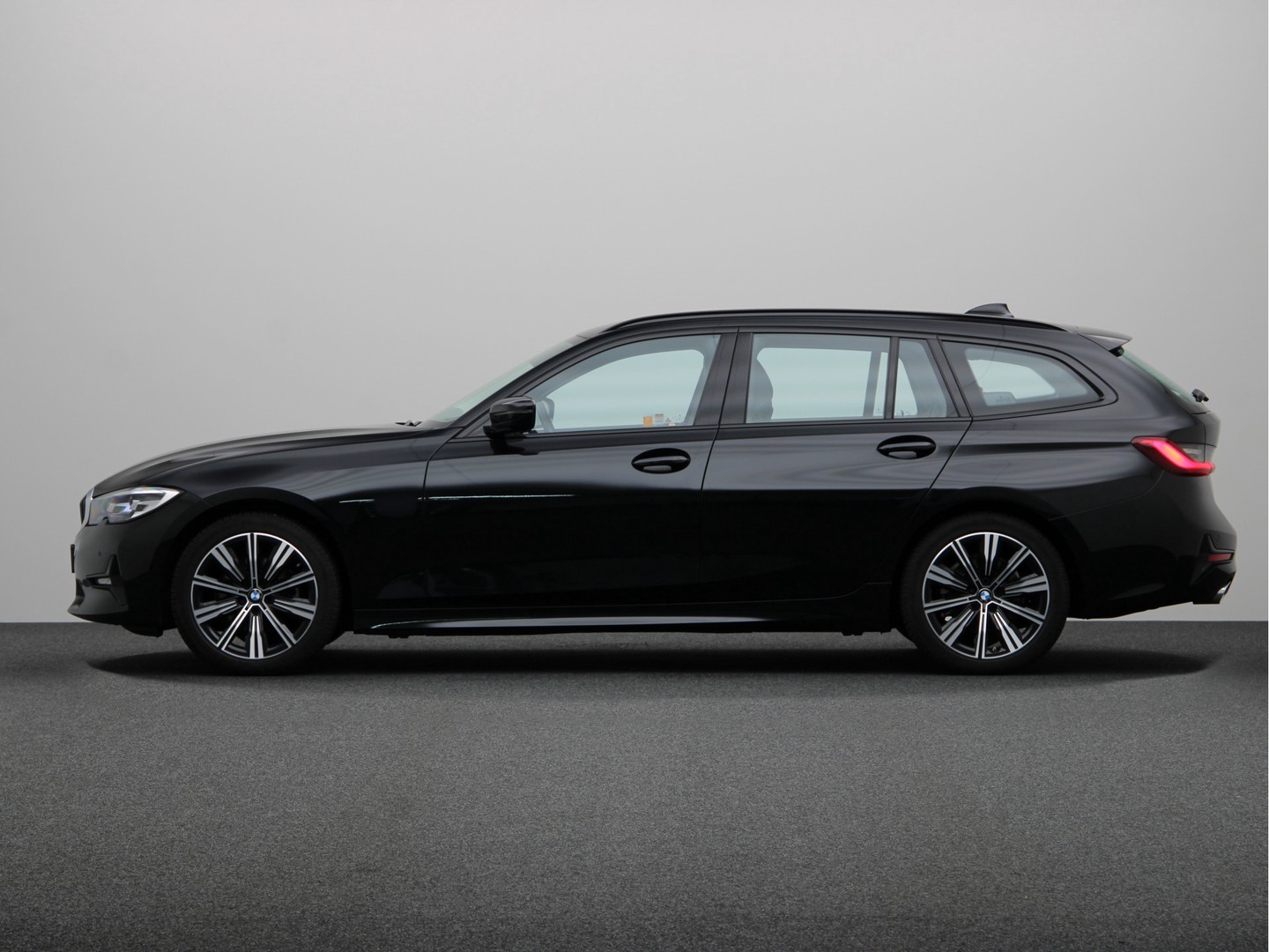 BMW 3-Serie Touring 320i Executive Edition Automaat 5d.