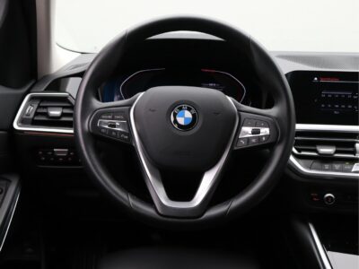 Occasion Lease BMW 320i Touring (25)