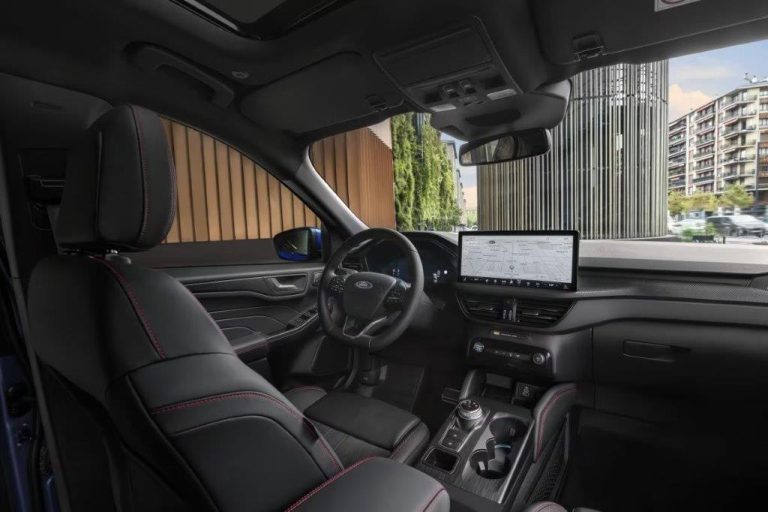 Ford Kuga leasen (11)