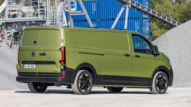 Volkswagen e-Transporter zakelijke lease - schuin achteraanzicht