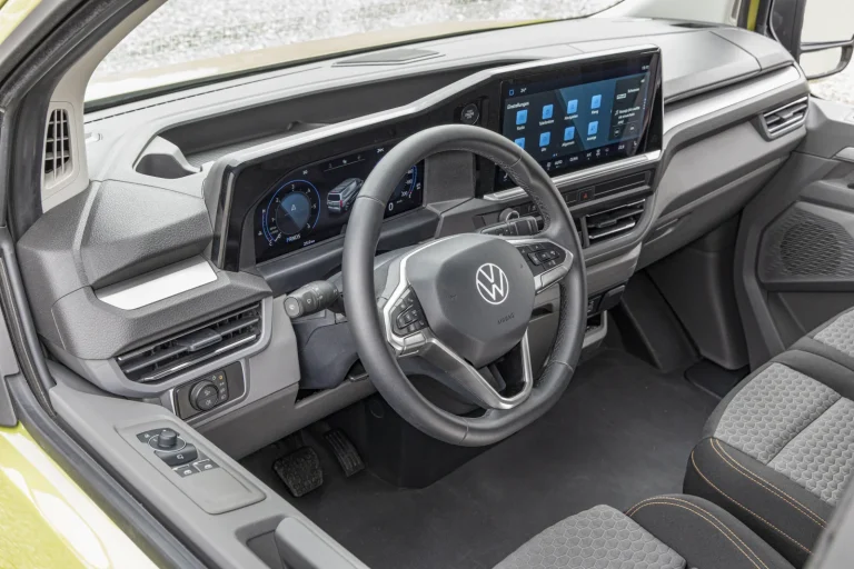 Volkswagen e-Transporter zakelijke lease - dashboard, tweede hoek
