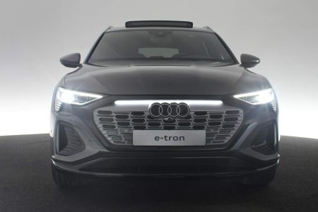 Audi Q8 e-tron (17)