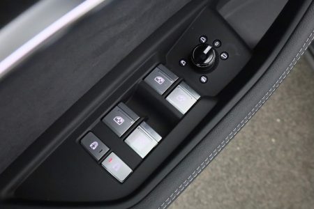 Audi Q8 e-tron (23)