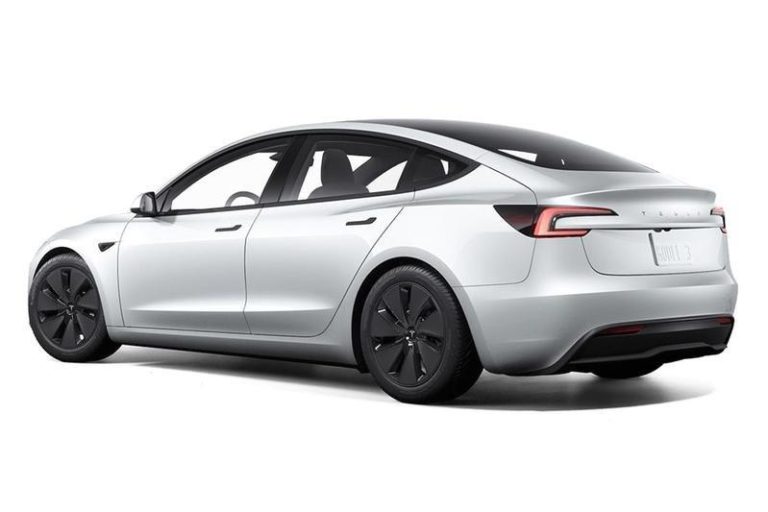 Tesla Model 3 lease - achterzijde driekwart aanzicht