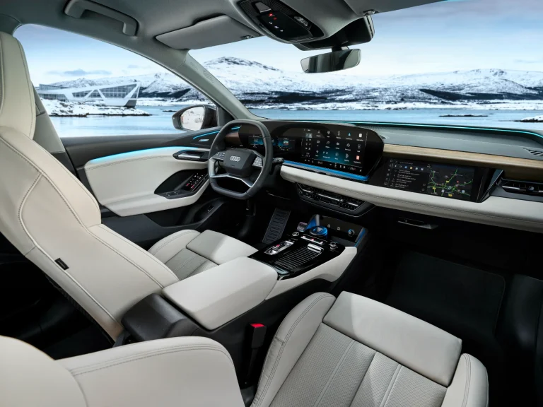 Audi Q6 e-tron S Edition Performance full operational lease - cockpit gezien vanaf de achterbank