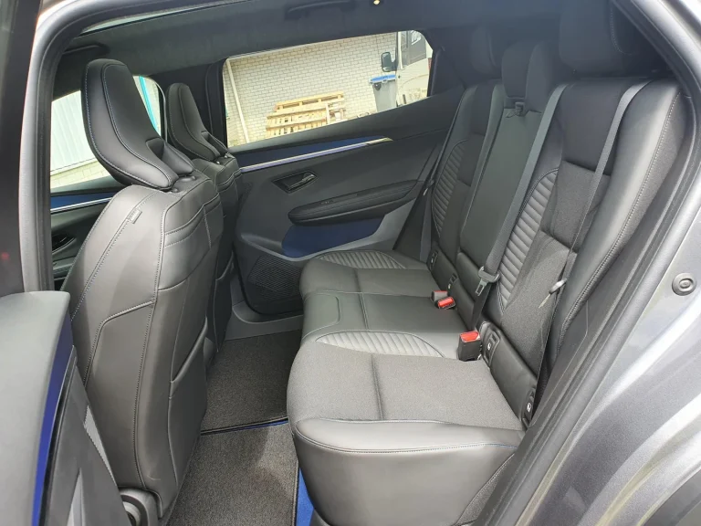Renault Scenic E-Tech lease - achterbank met driepuntsgordels