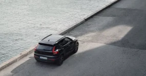 Volvo EX40 Black Edition leasen (5)