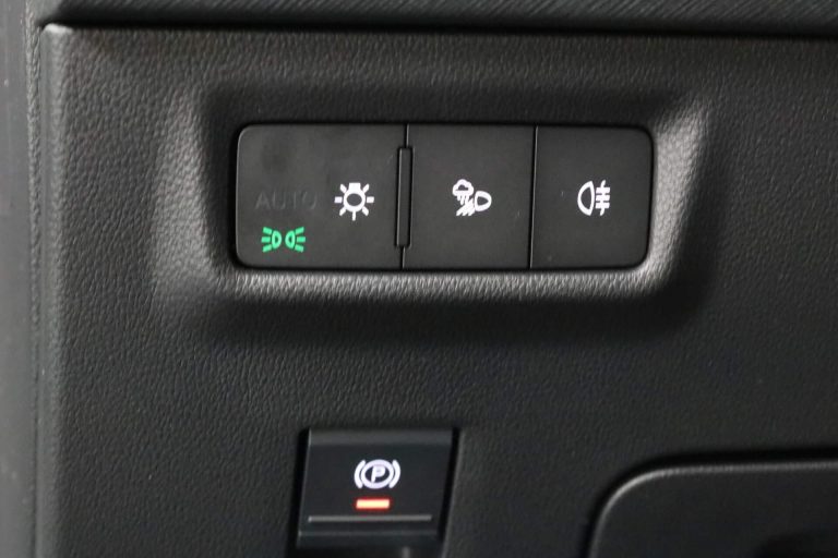 Skoda Kodiaq 1.5 TSI mHEV DSG-7 Business Edition zakelijk leasen - close-up van de verlichtingsbediening