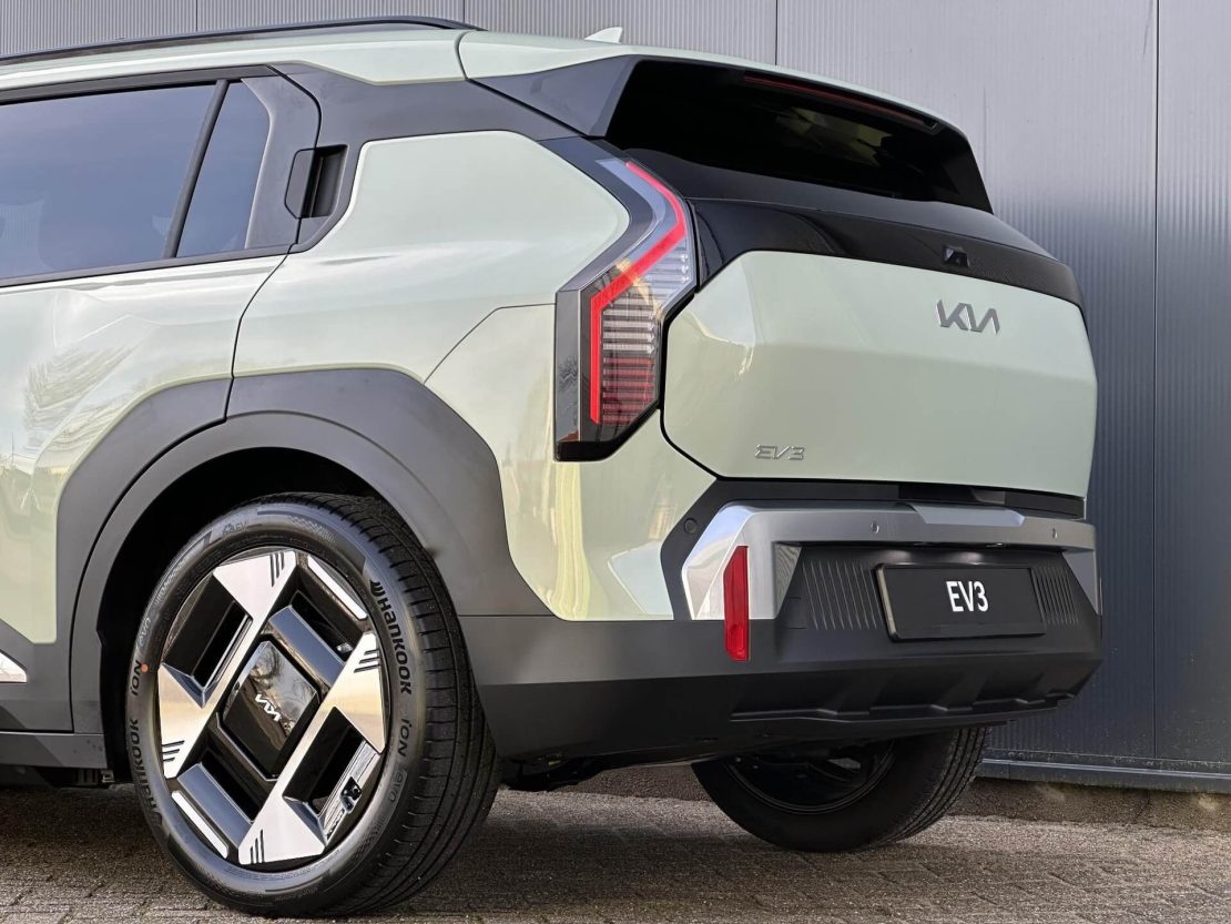 Kia EV3 zakelijk leasen uit voorraad (3) Kia zakelijk leasen