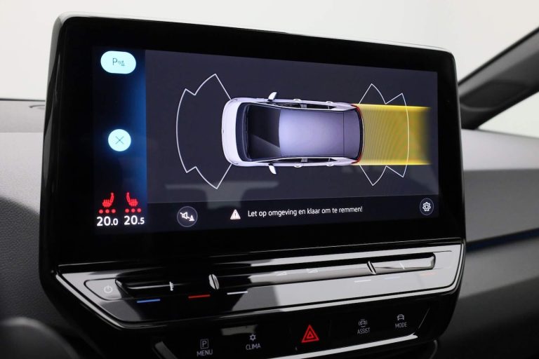 Volkswagen ID.3 45kWh Pure occasion lease - infotainmentscherm met parkeersensoren