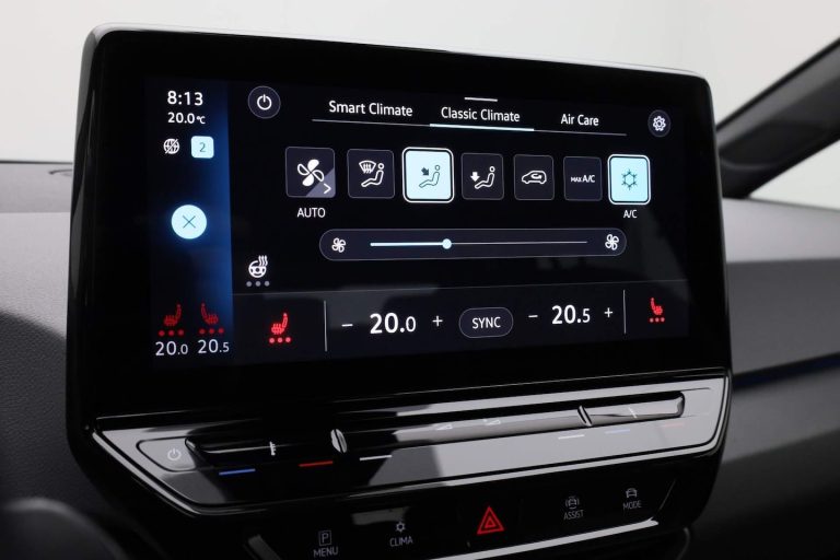 Volkswagen ID.3 leasen - infotainmentscherm met stoelverwarming