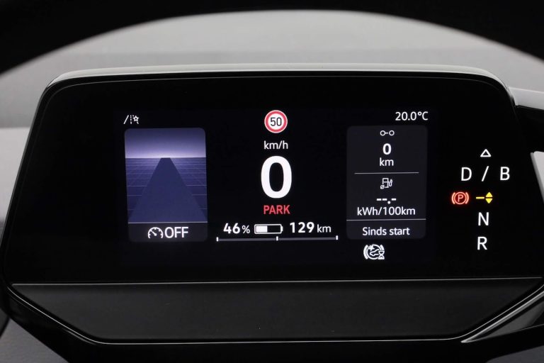 Volkswagen ID.3 45kWh Pure voorraadlease - digital cockpit met batterijpercentage en actieradius