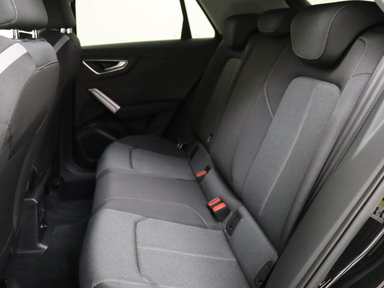 Audi Q2 35 TFSI S tronic Avanced Edition voorraadlease - achterbank interieur