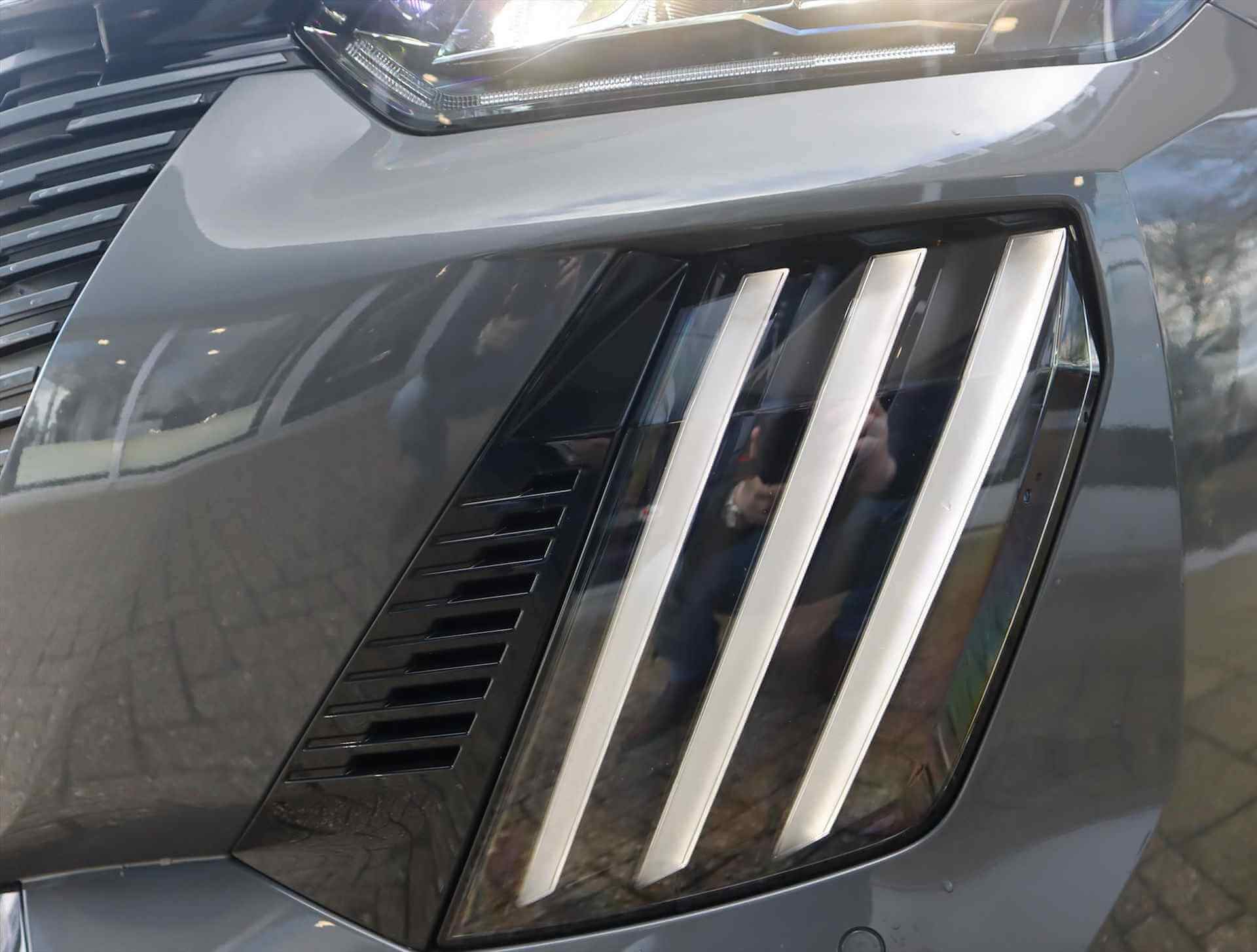 Zakelijk Leasen Peugeot e-208 (4)