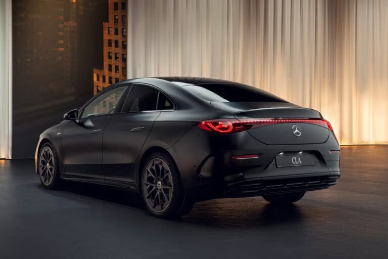Mercedes-Benz CLA lease - achterzijde driekwart aanzicht