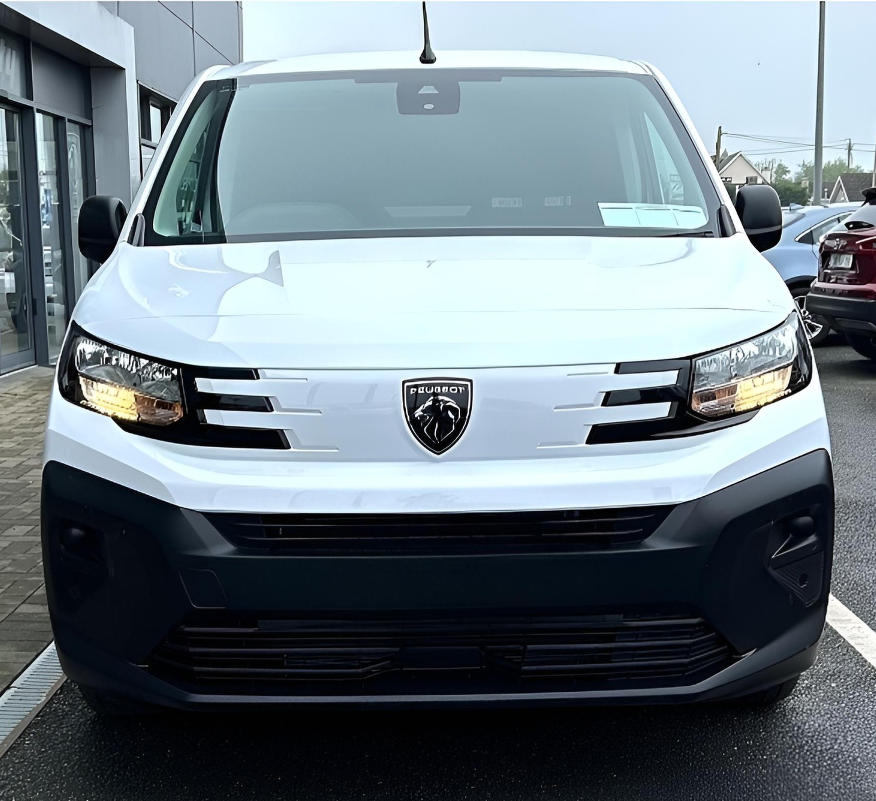 Peugeot e-Partner: Zorgeloos zakelijk leasen met Full Operational Lease