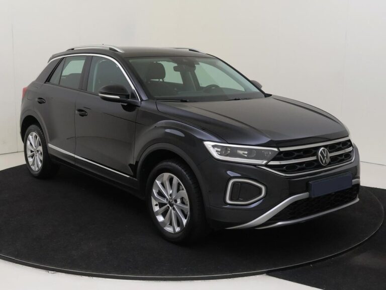 Volkswagen T-Roc 1.5 TSI 150 pk DSG Style zakelijk leasen - schuin vooraanzicht, tweede hoek