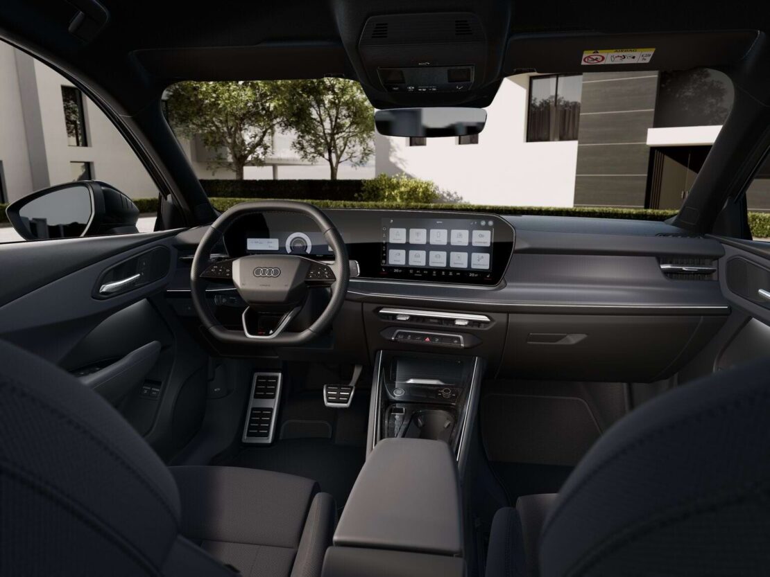 Audi Q3 lease zakelijk - dashboard met stuurwiel en digitaal instrumentenpaneel