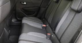 Peugeot e-208 full operational lease (2)