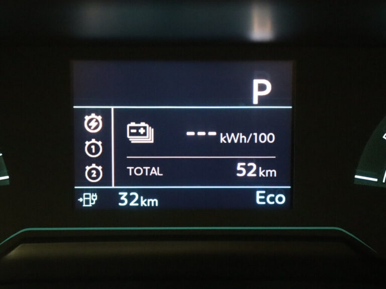 Peugeot e-208 occasion lease (5)