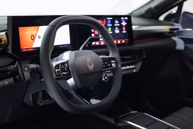 Renault Clio Hybrid esprit Alpine Zakelijke Lease (2)