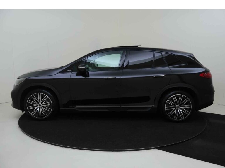 Mercedes-Benz EQE SUV lease - zijaanzicht, tweede hoek