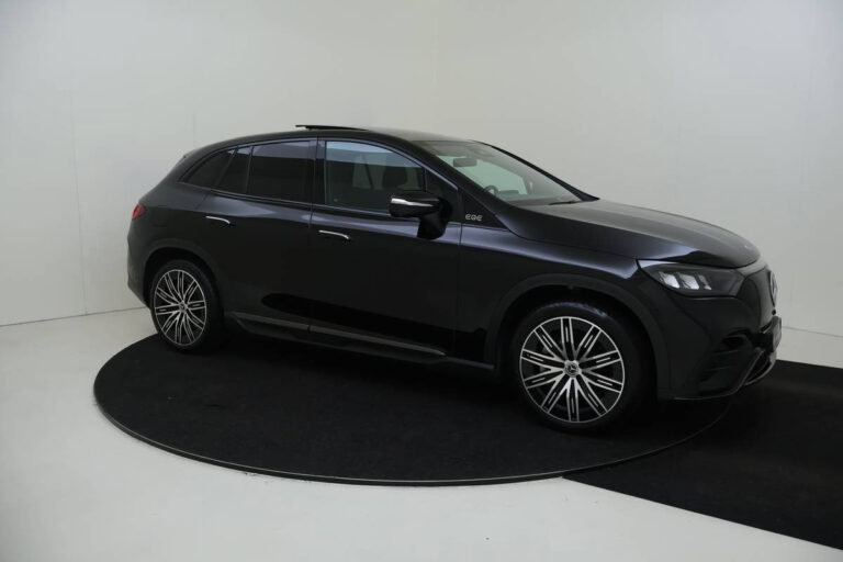 Mercedes-Benz EQE SUV leasen - zijaanzicht