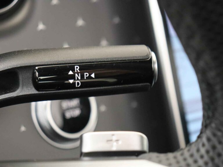 Mercedes-Benz EQE SUV occasion lease - versnellingspook met R, N, D en P