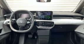 Renault 5 zakelijk leasen (3)