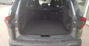 Snel leverbare Dacia Bigster leasen (2)