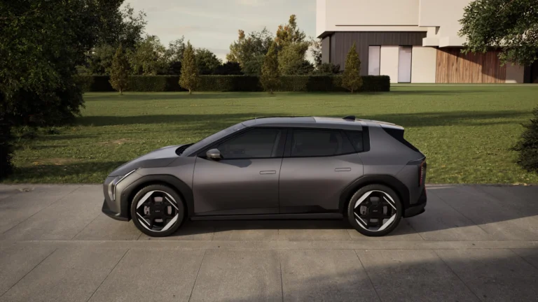 Zakelijke Lease KIA EV4 - Exterieur links (1)