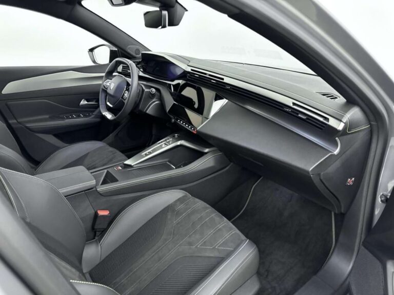 • Peugeot 408 occasion lease - Interieur – Sportstoelen