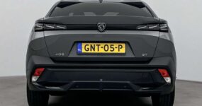 • Peugeot 408 zakelijk leasen - Exterieur – Achterzijde