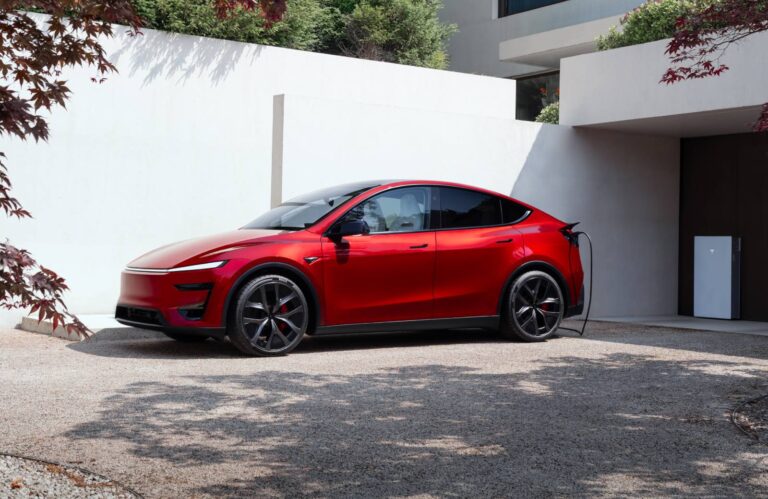Tesla Model Y Performance Zakelijke Lease – Detail – Opladen