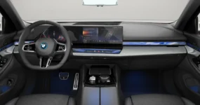 BMW i5 Touring Zakelijk Leasen (2)