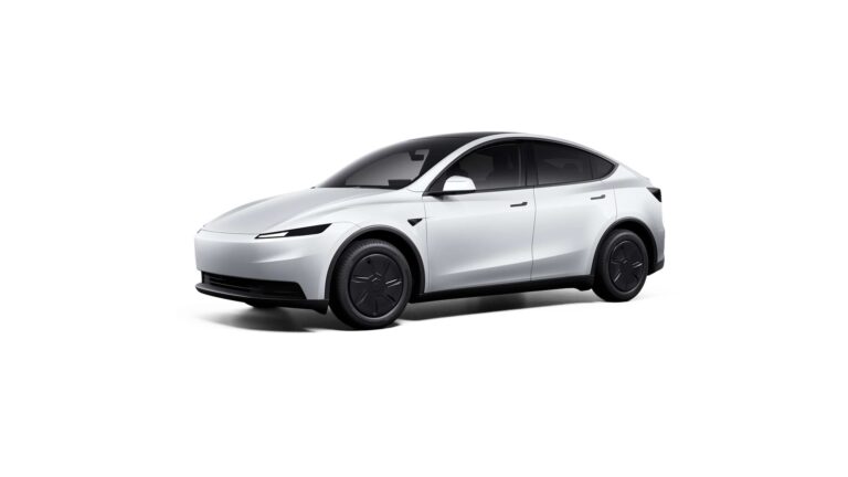 Tesla Model Y RWD leasen - voorzijde driekwart aanzicht