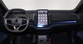 Volvo EX30 Extended Range Plus - Dashboard (1)_11_11zon