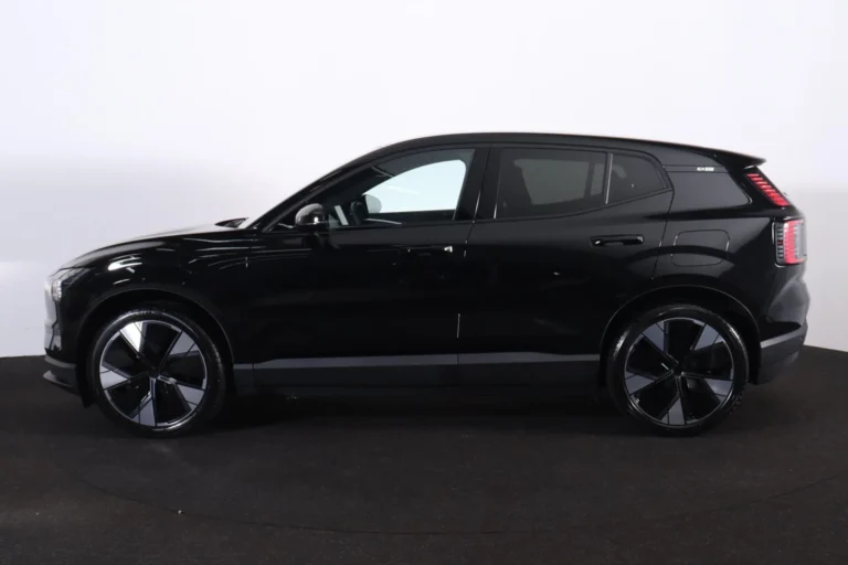 Volvo EX30 Zakelijk Leasen 17% bijtelling - Studio_6_11zon