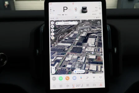 Volvo EX30 Single Motor Extended Range Plus 69 kWh 5d.