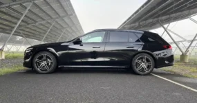 Full operational lease Mercedes E300e hybride (1)