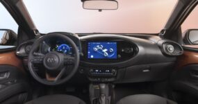 Toyota Aygo X lease zakelijke rijders (2)