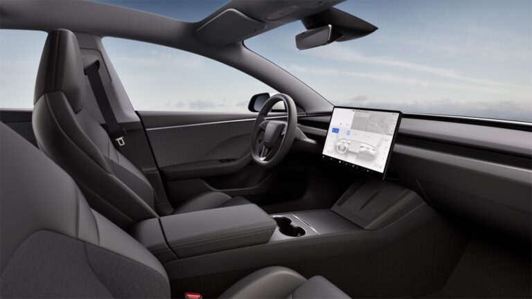 Tesla Model 3 Standard zakelijk leasen - voorstoelen interieur