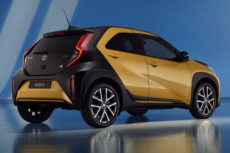 Zakelijk Leasen Toyota Aygo X (4)