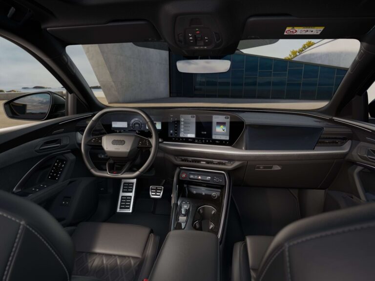 Audi Q5, dashboard met digital cockpit en infotainmentscherm