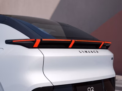 Lynk & Co 02 &mdash; Full operational lease uit voorraad