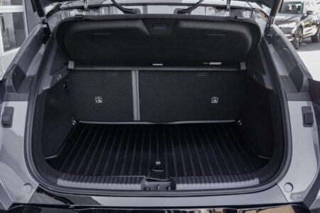 Lynk & Co 02 &mdash; Full operational lease uit voorraad