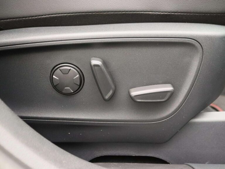Zakelijk leasen Ford Kuga ST-Line X 2.5 PHEV (2)